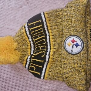 Pittsburgh Steelees New Era Pom-Pom Beanie